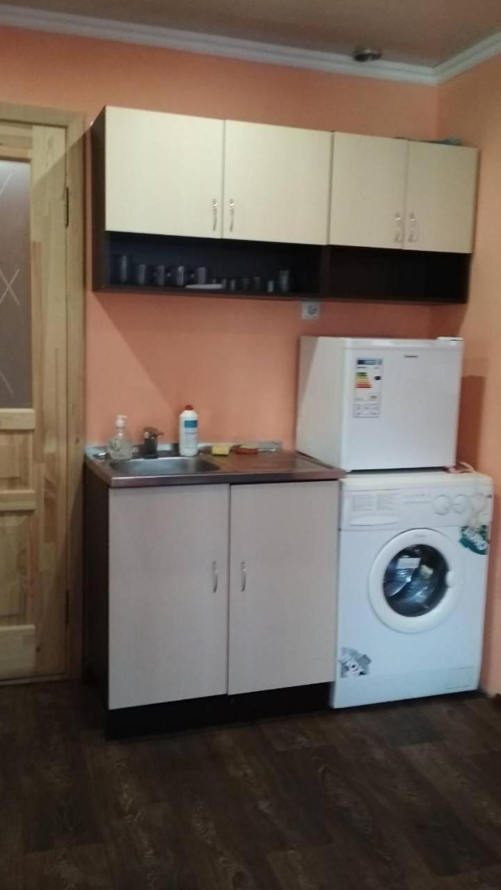 Частный Дом, Р-Н 3 Городской Больницы Çerkassi Dış mekan fotoğraf